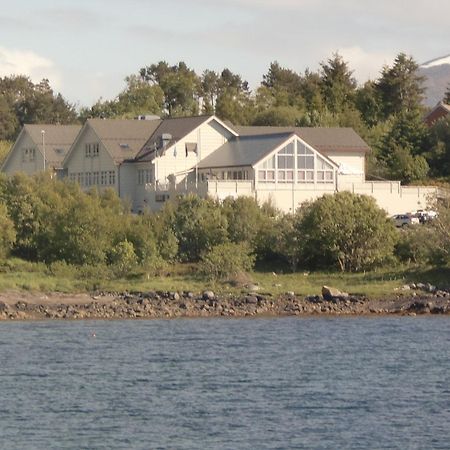 Aalesund Airport Hotel Ytterland Exterior foto