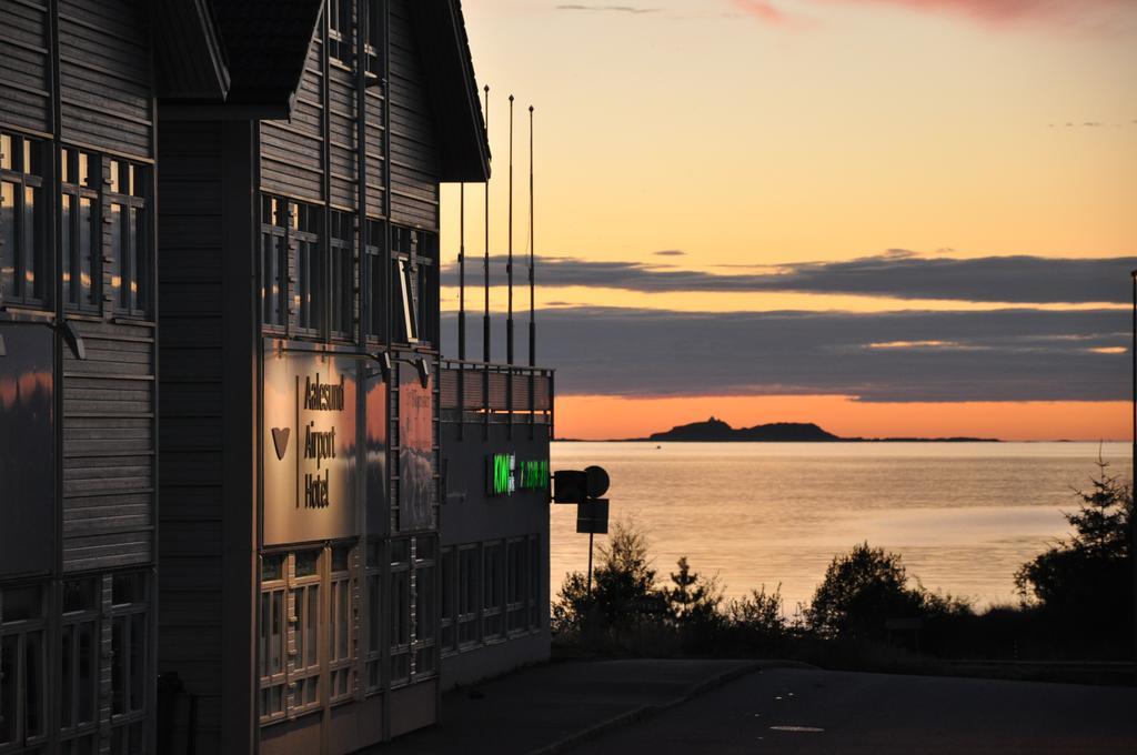 Aalesund Airport Hotel Ytterland Exterior foto